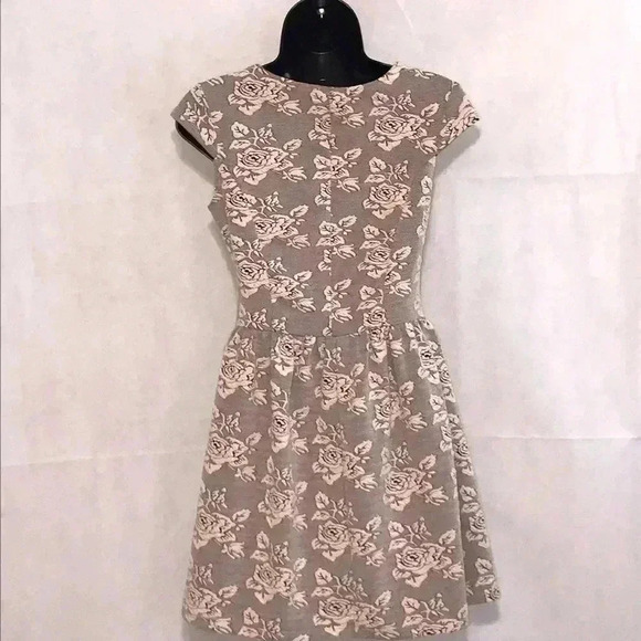 Topshop Floral Textured Skater Dress Size 2–WD1 - Picture 2 of 6